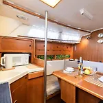 Seaside Chill-out On A Sail Yacht * Пуэрто-Калеро